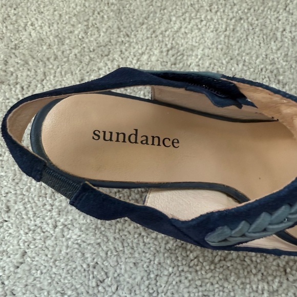 Sundance Chic Navy Suede Women's shoes size 41- however fit like a 40. - Picture 4 of 8